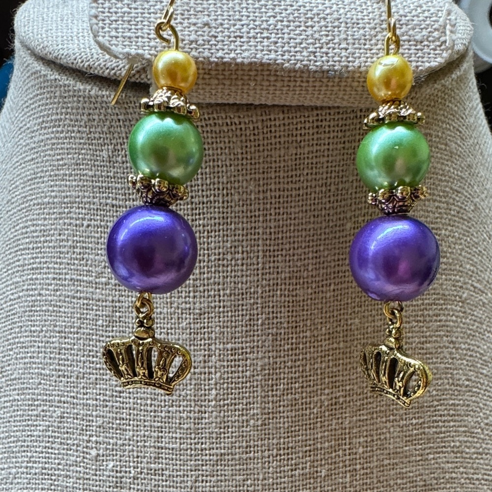 Mardi Gras Gold and Purple Pearl Earrings 2/$22 (made in Louisiana)